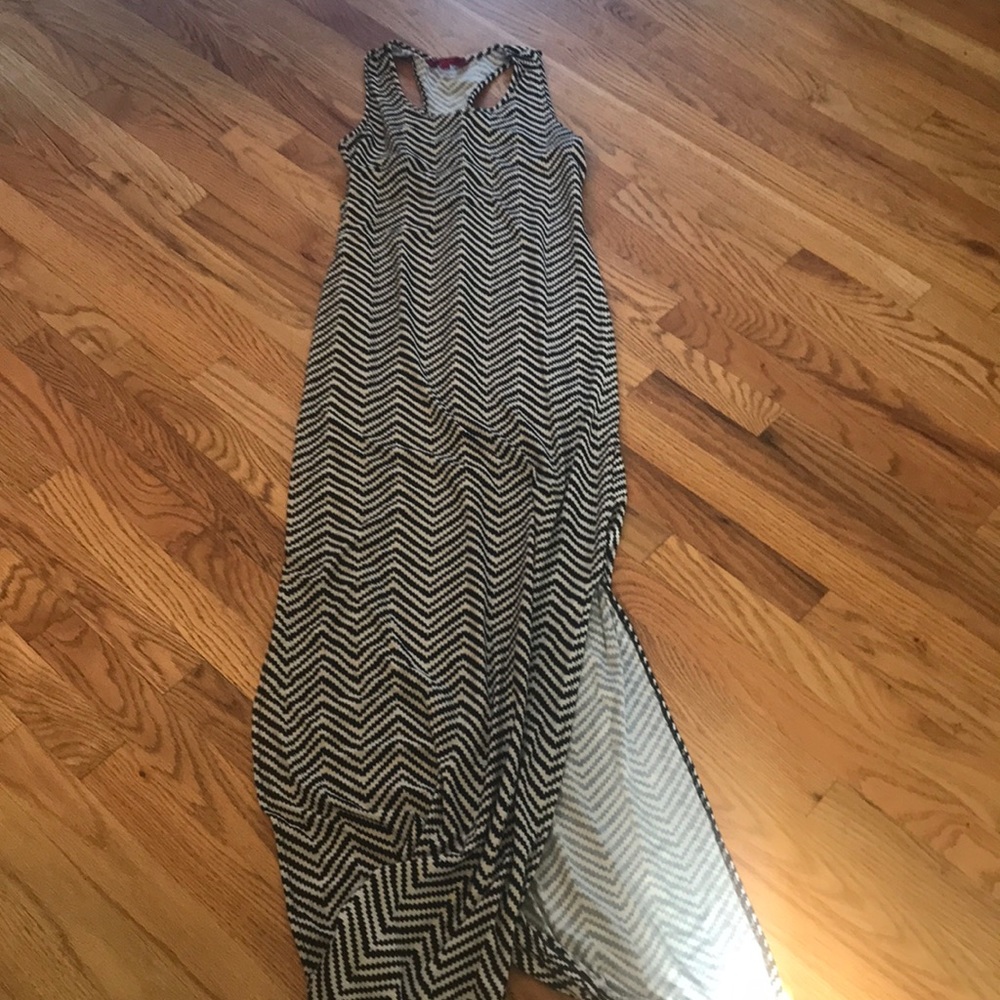 Large maxi dress with side slits